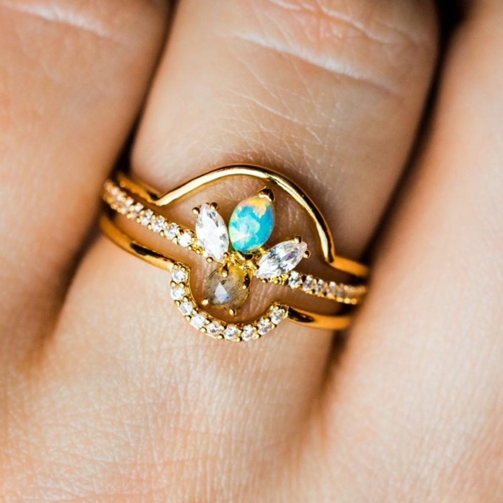 •honeybee ring•